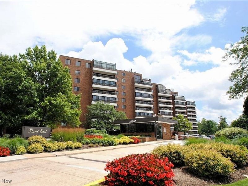 27500 Cedar Road, Unit 403, Beachwood, OH 44122 Photo 1