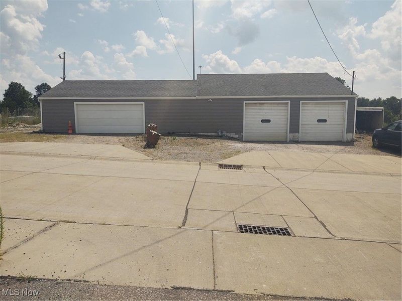 20810 Salisbury Road, Warrensville Heights, OH 44146 Photo 1