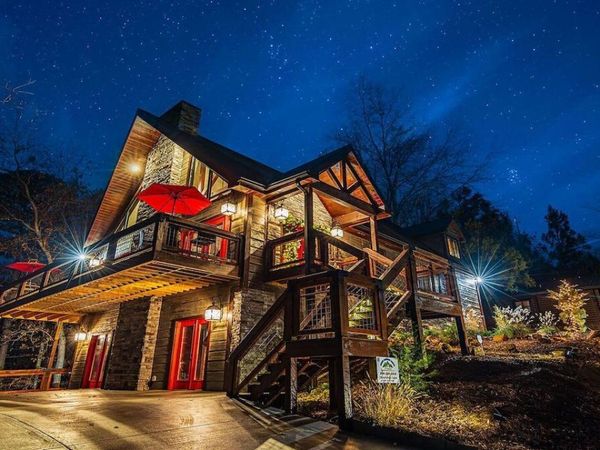 1005 Walini Way, Sevierville, TN 37876