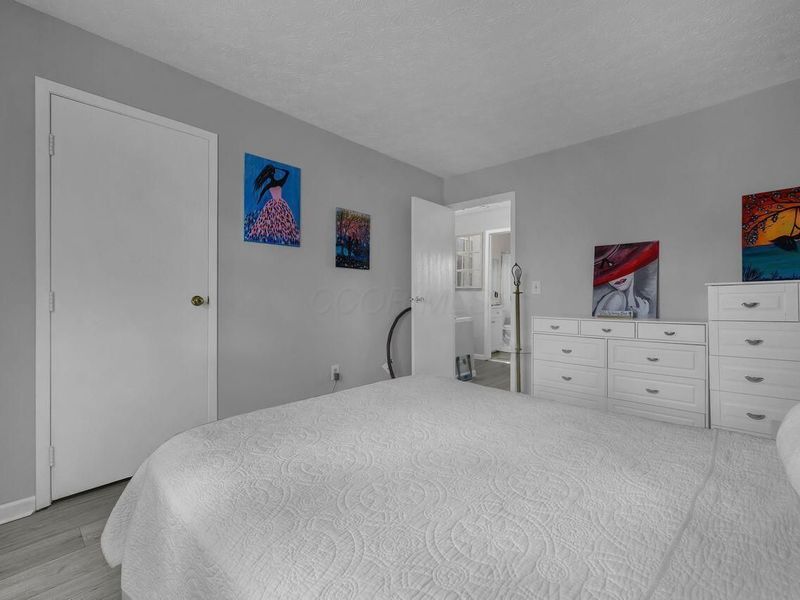 2292 Laurelwood Drive, Unit 2292L, Columbus, OH 43229 Photo 16