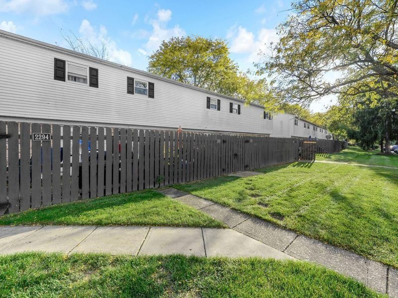 2292 Laurelwood Drive, Unit 2292L, Columbus, OH 43229 Photo 33