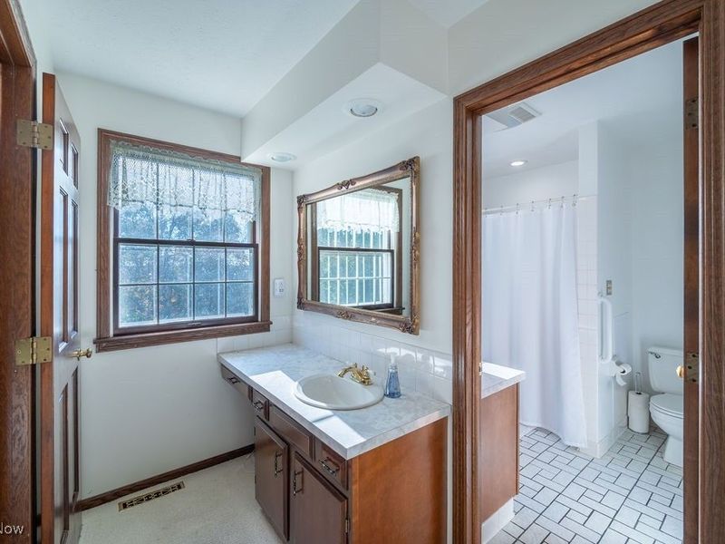 1252 New England Ridge Road, Washington, WV 26181 Photo 24