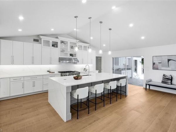 12888 Valewood DR, NAPLES, FL 34119