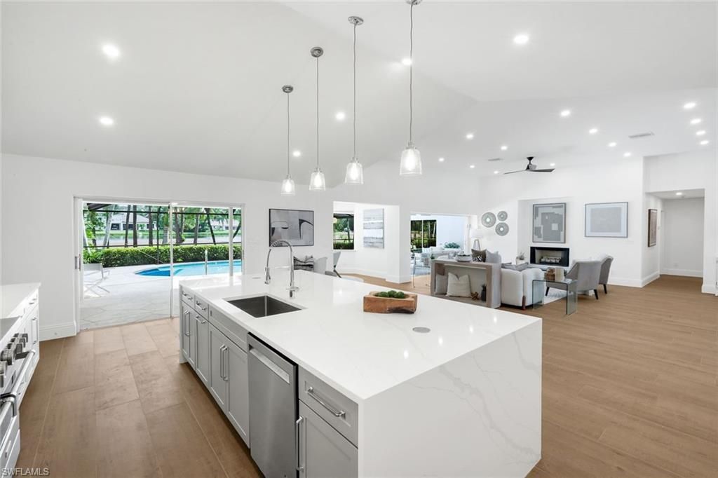12888 Valewood Dr, Naples, FL 34119 Photo