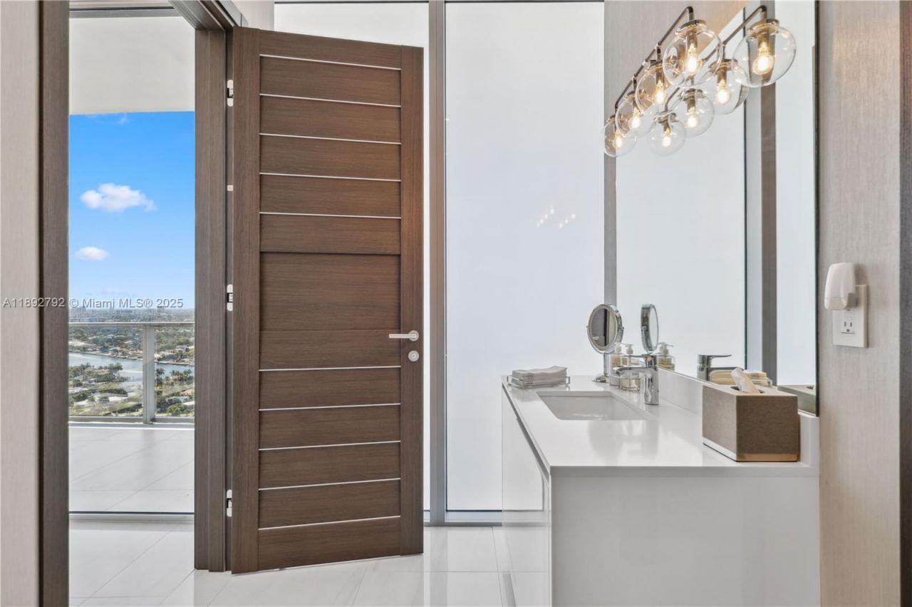 2200 N Ocean Blvd, Unit S2301, Fort Lauderdale, FL 33305 Photo