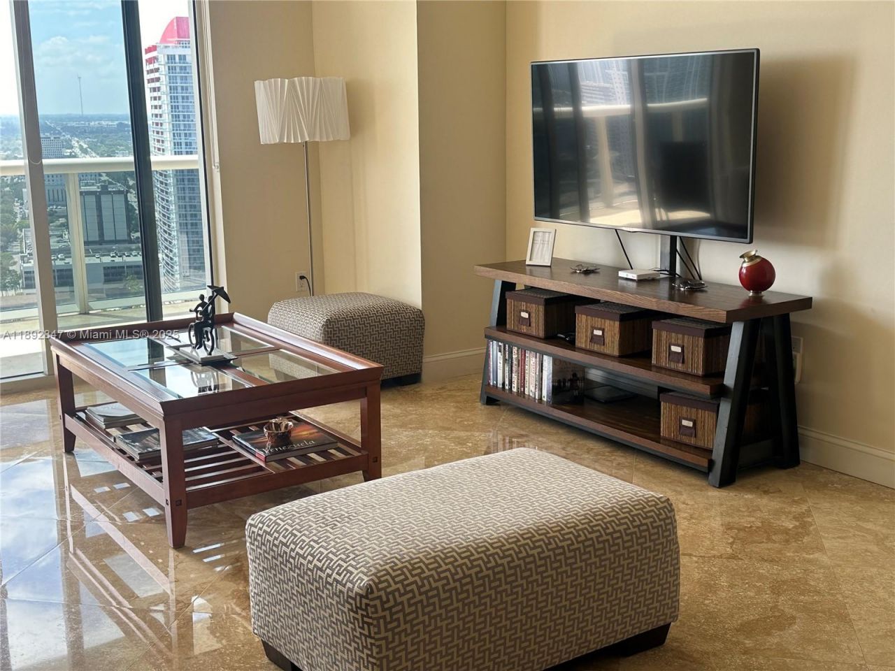 1800 S Ocean Dr, Unit 2707, Hallandale Beach, FL 33009 Photo