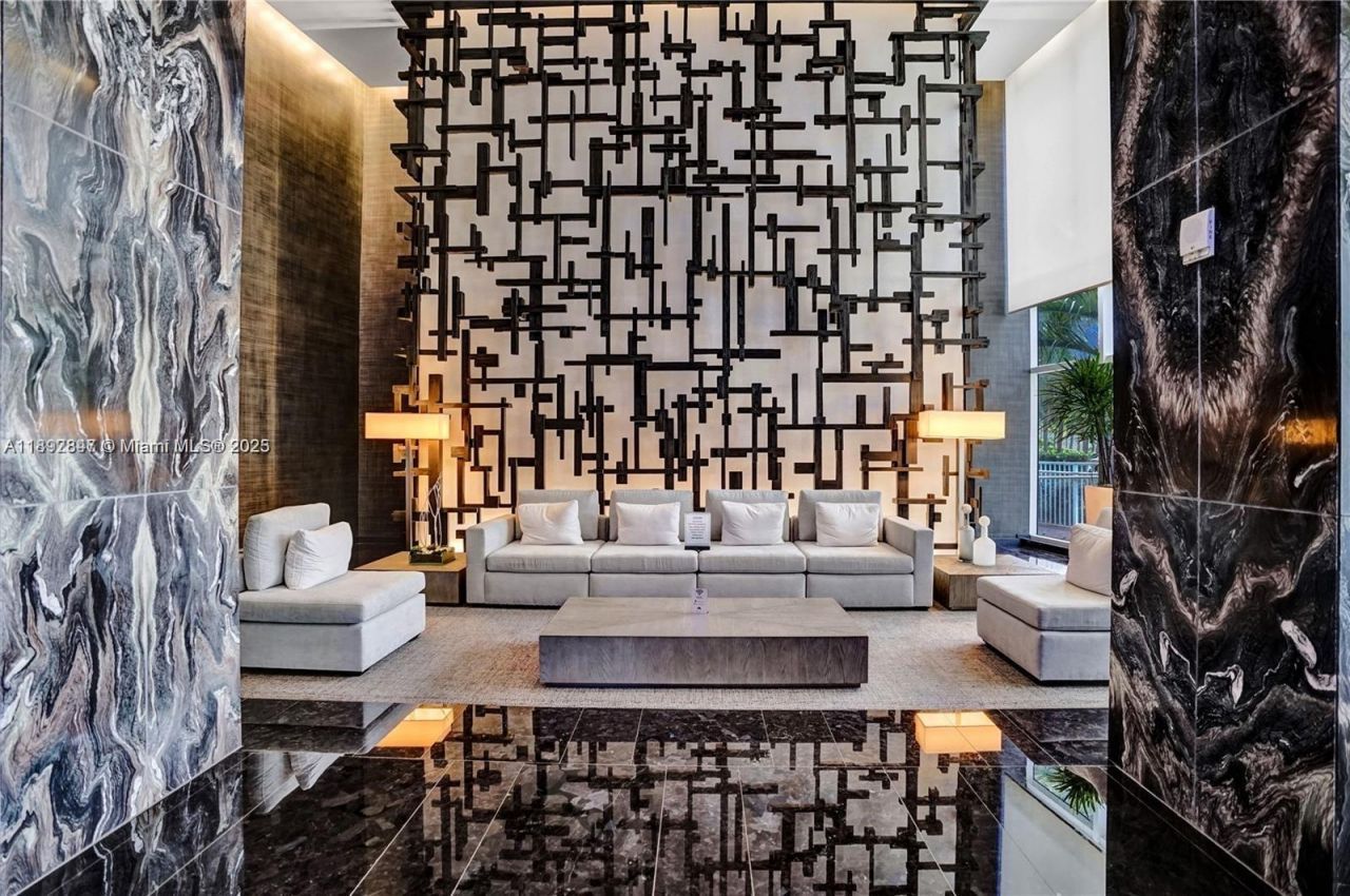 1800 S Ocean Dr, Unit 2707, Hallandale Beach, FL 33009 Photo