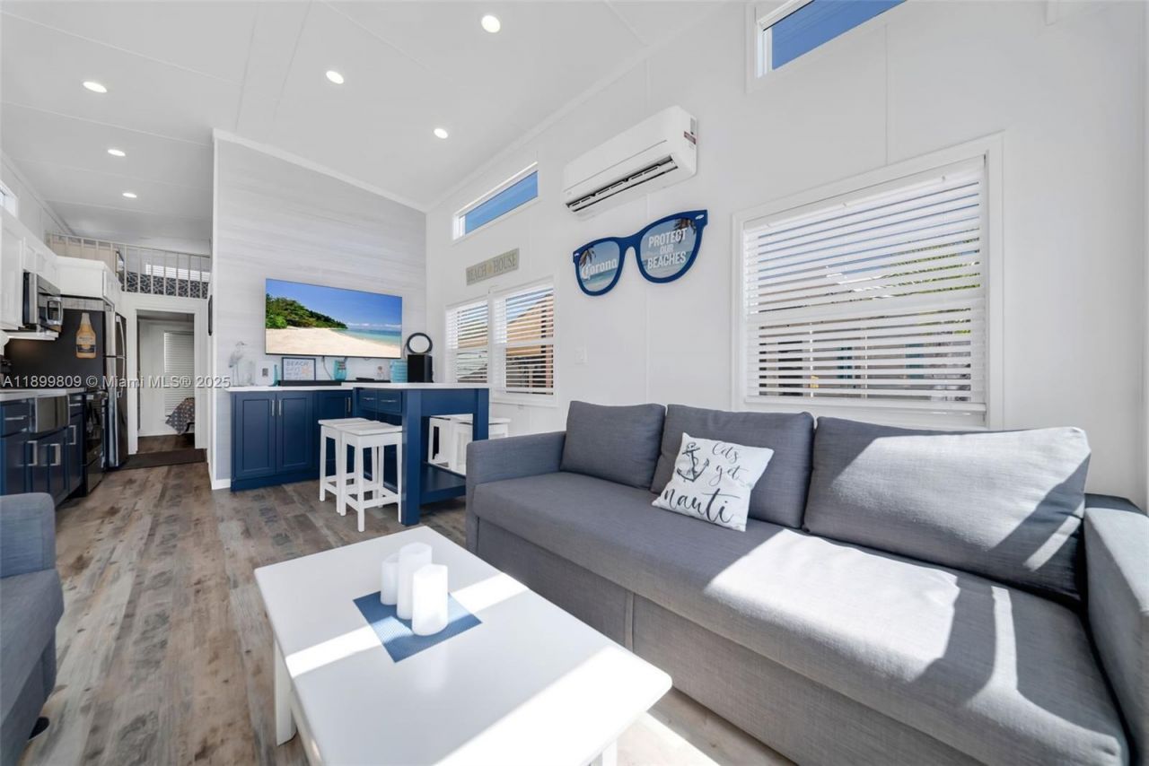 325 Calusa St  Lot 318, Key Largo, FL 33037 Photo