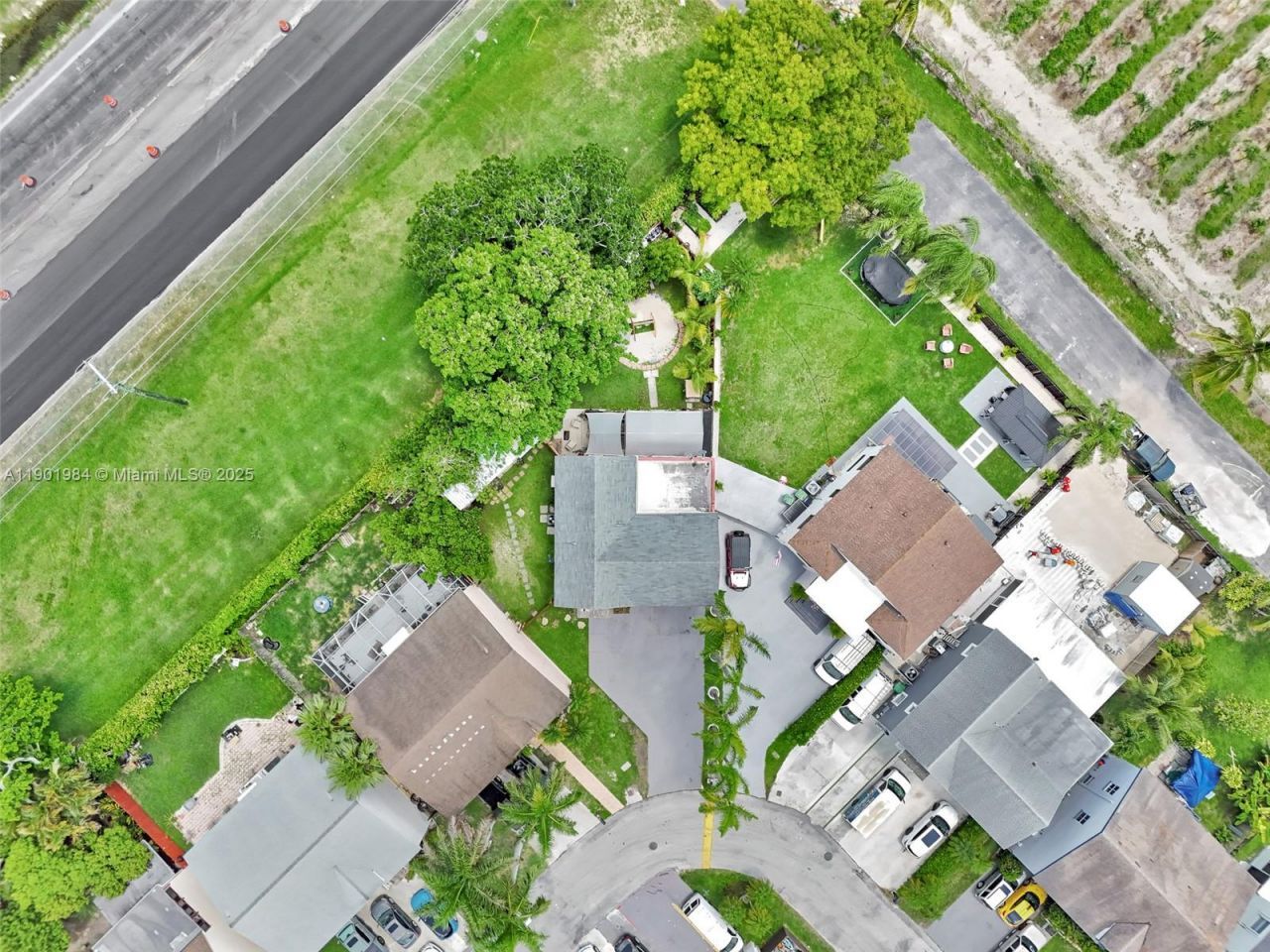 11953 SW 268th Ter, Miami, FL 33032 Photo