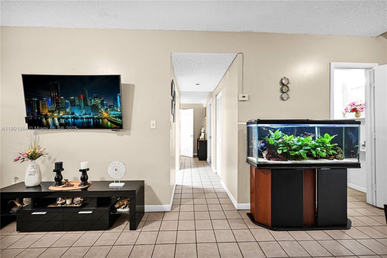 11953 SW 268th Ter, Miami, FL 33032 Photo