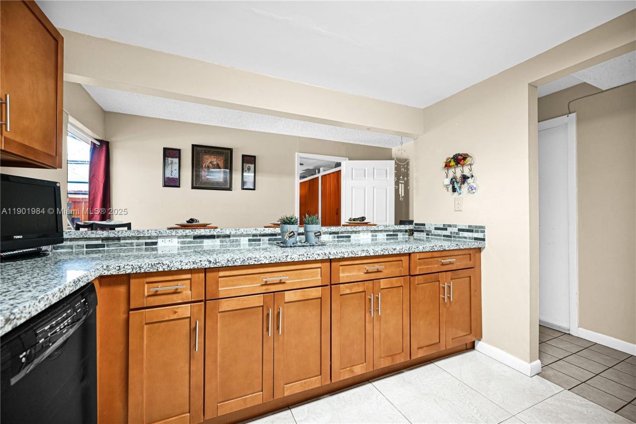 11953 SW 268th Ter, Miami, FL 33032 Photo