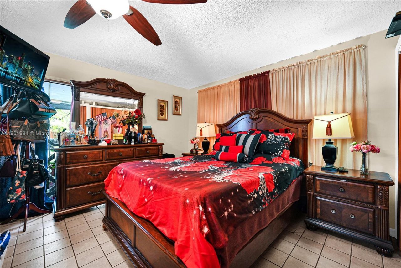 11953 SW 268th Ter, Miami, FL 33032 Photo