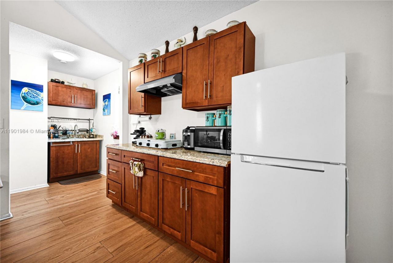 11953 SW 268th Ter, Miami, FL 33032 Photo