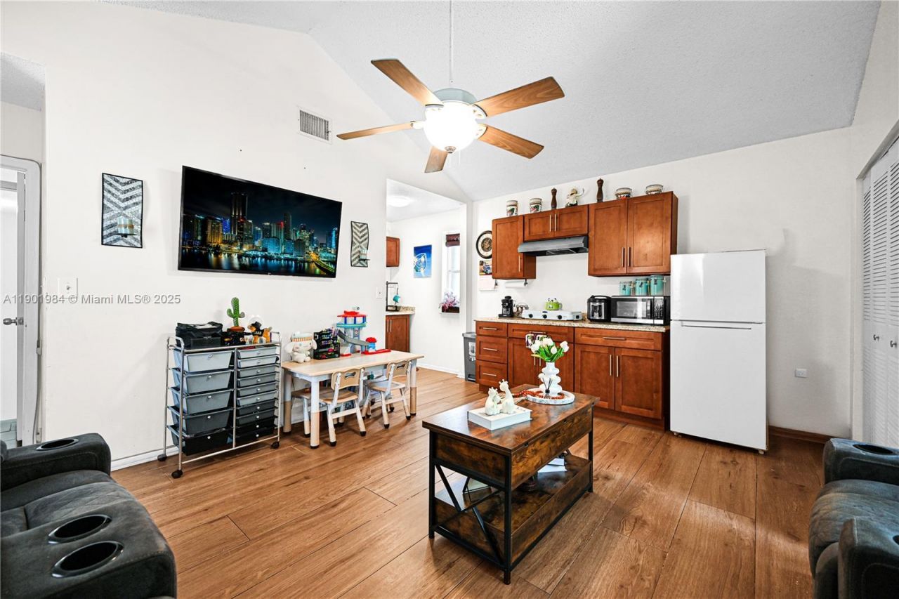 11953 SW 268th Ter, Miami, FL 33032 Photo