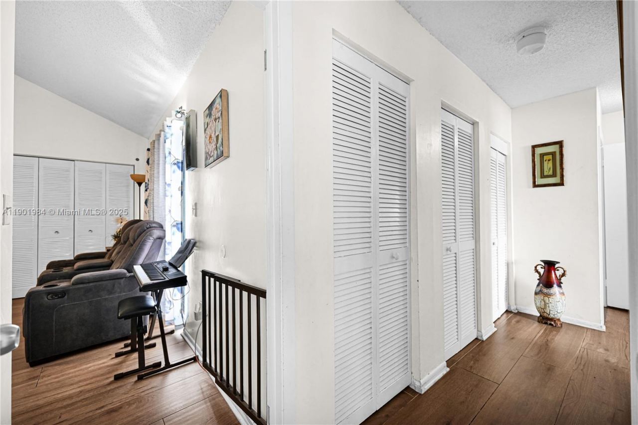 11953 SW 268th Ter, Miami, FL 33032 Photo