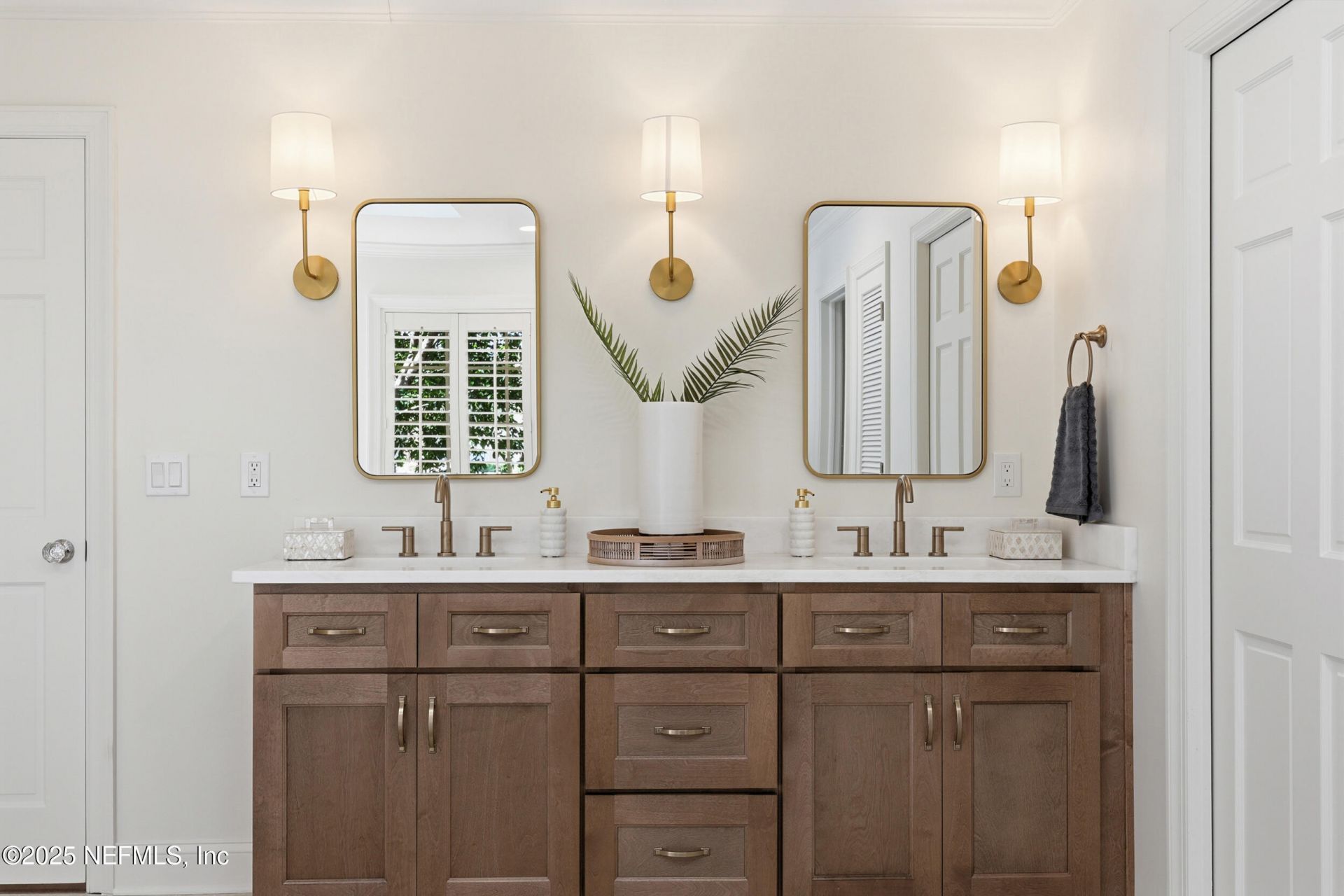 8127 Middle Fork Lane, Jacksonville, FL 32256 Photo