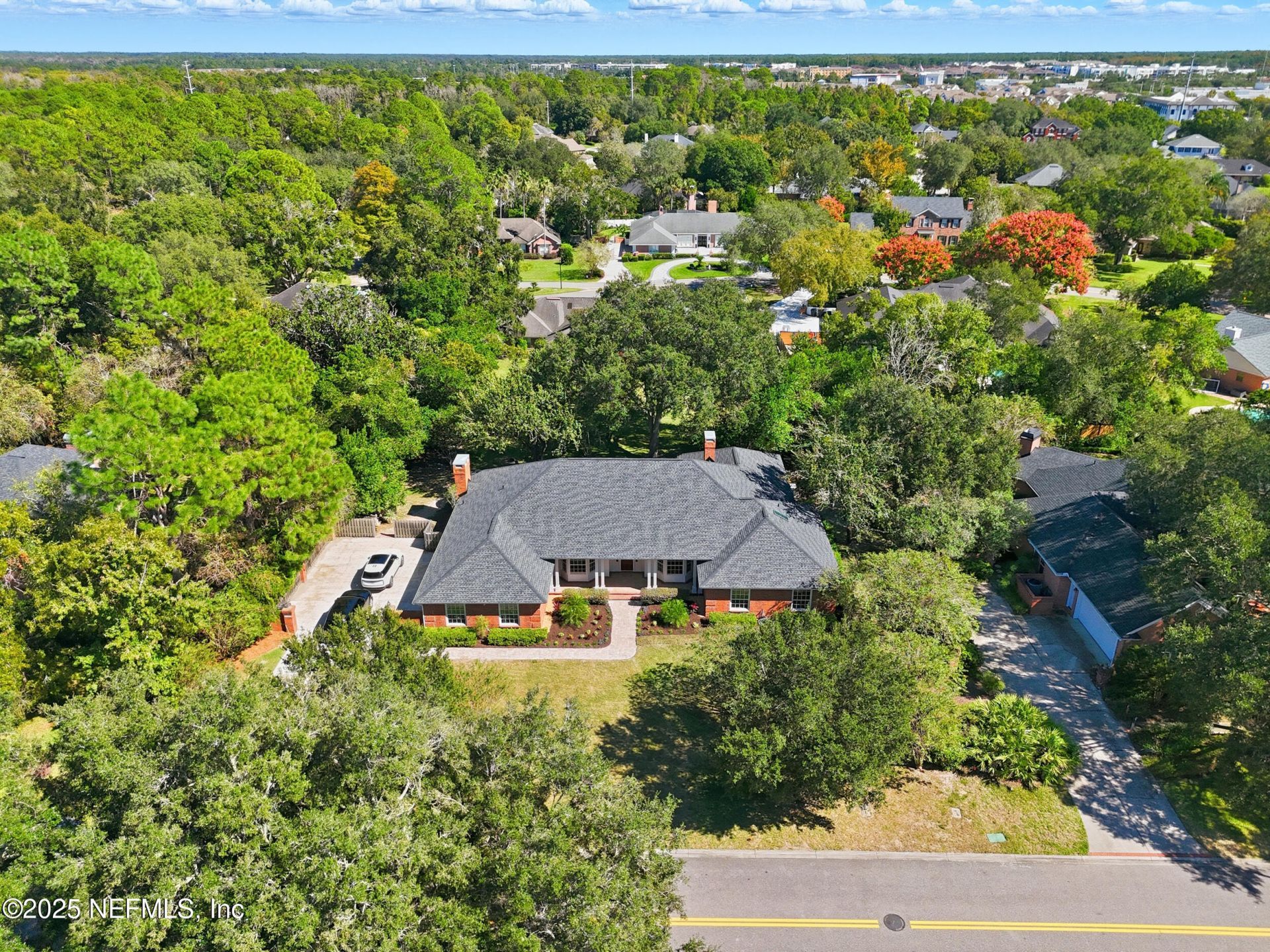 8127 Middle Fork Lane, Jacksonville, FL 32256 Photo