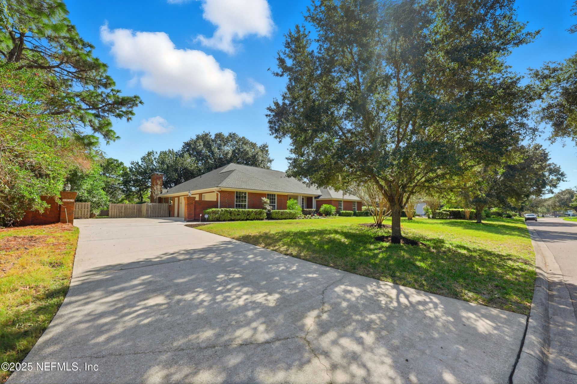 8127 Middle Fork Lane, Jacksonville, FL 32256 Photo