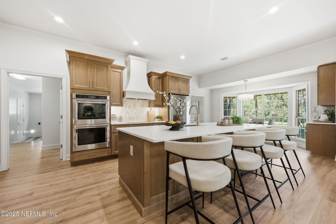 8127 Middle Fork Lane, Jacksonville, FL 32256 Photo