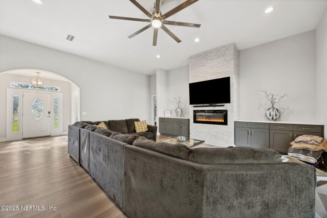 9818 Kings Crossing Drive, Jacksonville, FL 32219 Photo