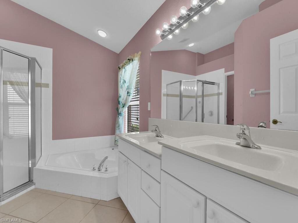 2012 Oxford Ridge Cir, Lehigh Acres, FL 33973 Photo