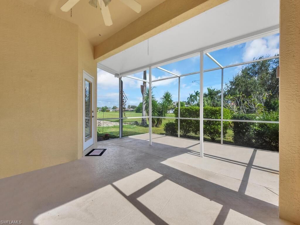 2012 Oxford Ridge Cir, Lehigh Acres, FL 33973 Photo