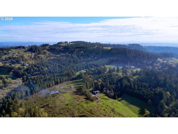 32520 NE CORRAL CREEK RD, Newberg, OR 97132