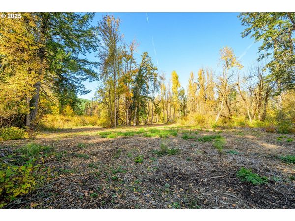 Siuslaw River RD, Lorane, OR 97451