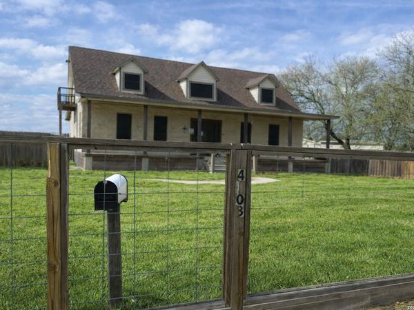 4108 E Nimrod Cir, Robstown, TX 78380