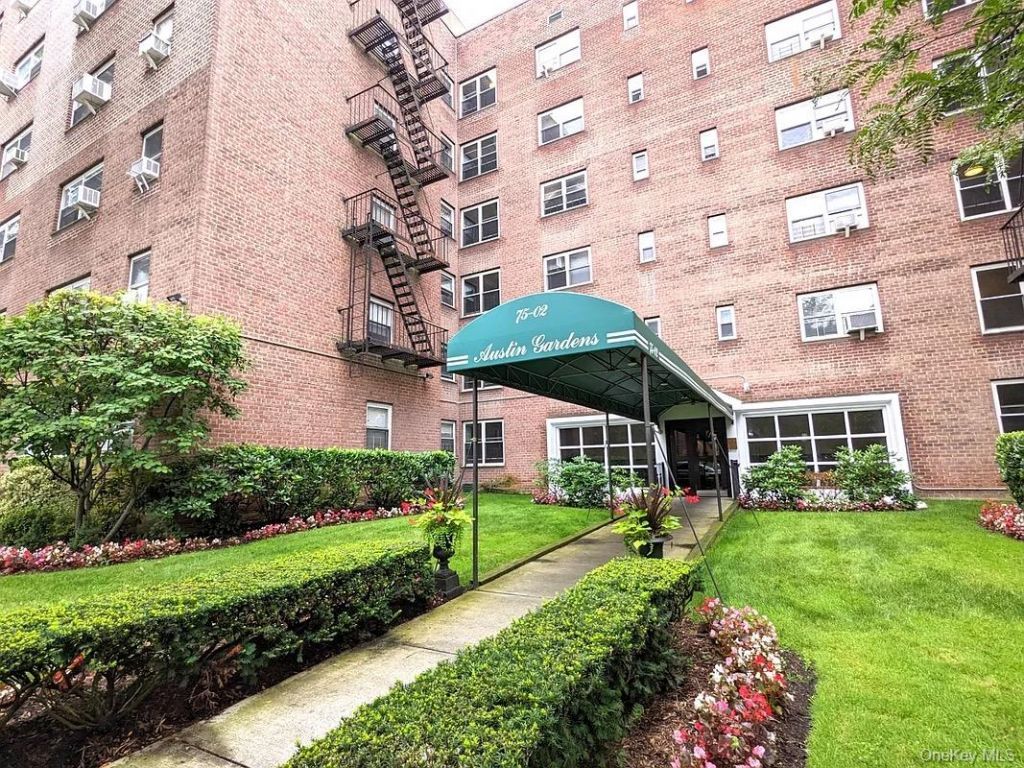 75-02 Austin Street, Unit 2J, Forest Hills, NY 11375 Main Photo