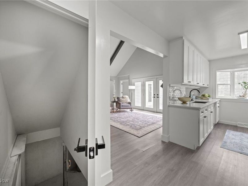 375 Big Bend Circle, Barberton, OH 44203 Photo 22