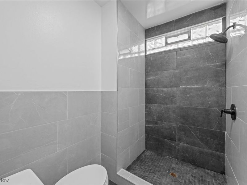 375 Big Bend Circle, Barberton, OH 44203 Photo 29