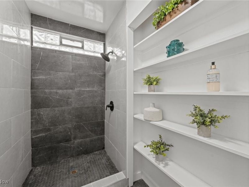 375 Big Bend Circle, Barberton, OH 44203 Photo 30