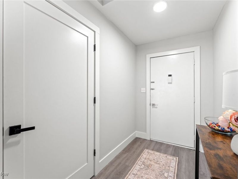 375 Big Bend Circle, Barberton, OH 44203 Photo 5