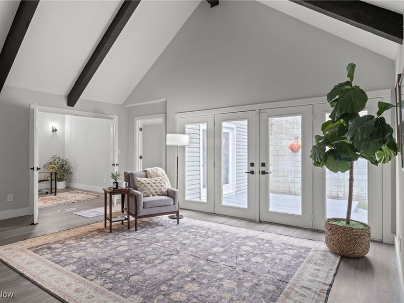 375 Big Bend Circle, Barberton, OH 44203 Photo 8