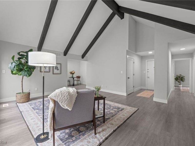 375 Big Bend Circle, Barberton, OH 44203 Photo 9