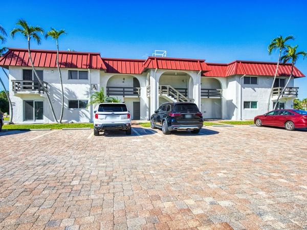 1610 Middle Gulf Dr, Unit A3, Sanibel, FL 33957