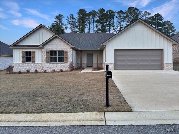 5270 Summerfield Drive E, Tuscaloosa, AL 35404