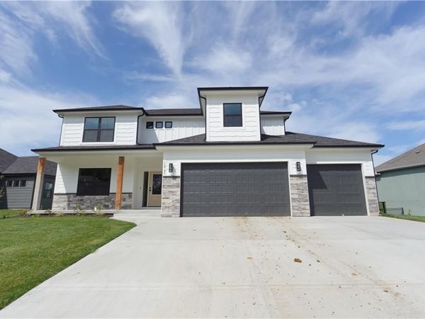 12740 NW Larkspur Lane, Platte City, MO 64079