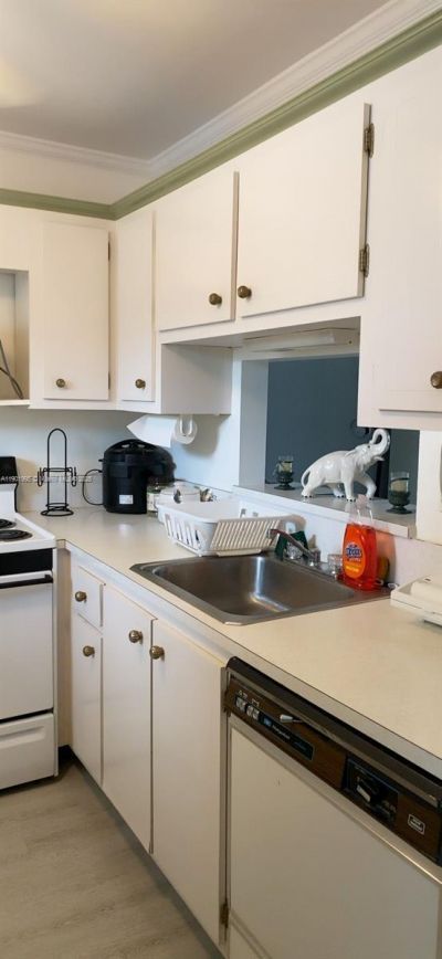 3431 NW 50th Ave, Unit 207, Lauderdale Lakes, FL 33319 Photo