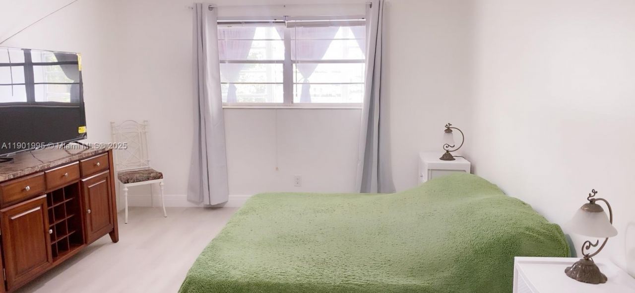 3431 NW 50th Ave, Unit 207, Lauderdale Lakes, FL 33319 Photo