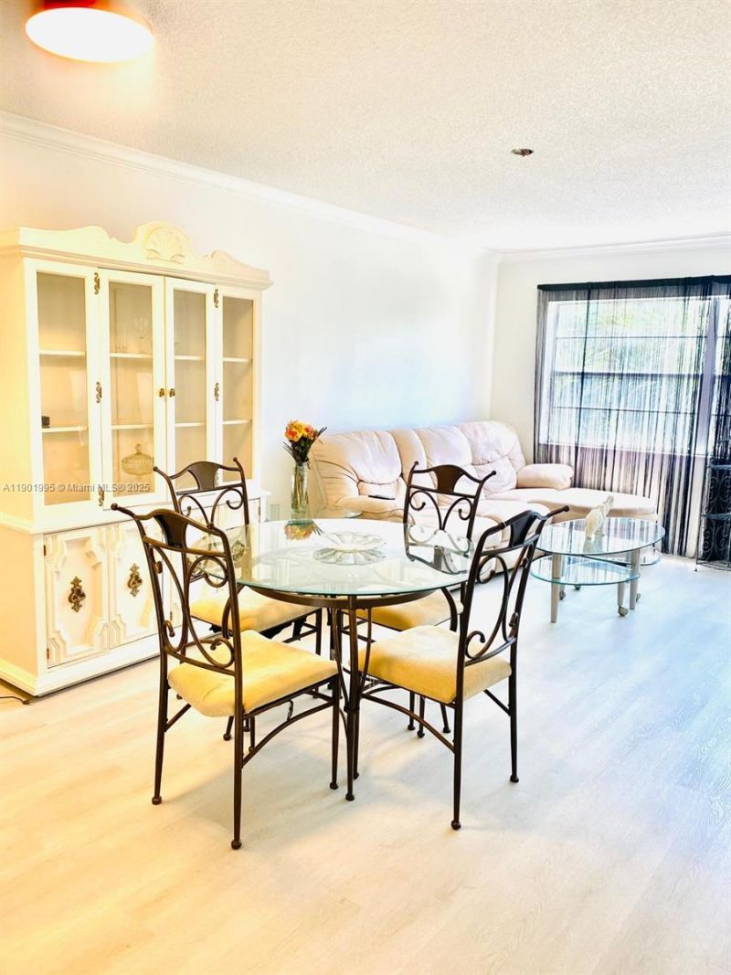 3431 NW 50th Ave, Unit 207, Lauderdale Lakes, FL 33319 Photo