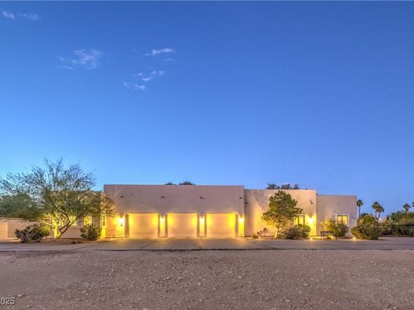 3910 W Pebble Road, Las Vegas, NV 89139