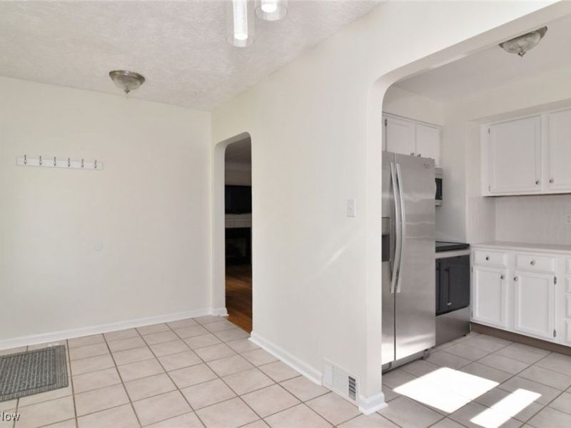 1575 Lander Road, Mayfield Heights, OH 44124 Photo 7