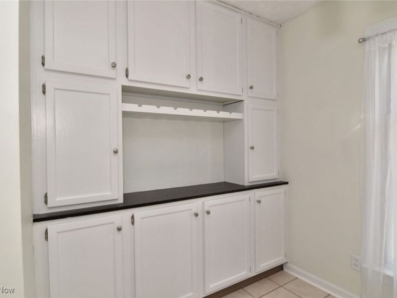 1575 Lander Road, Mayfield Heights, OH 44124 Photo 9