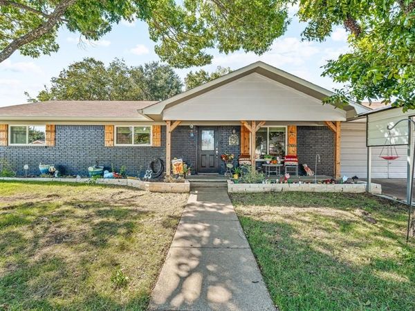 919 S Avenue N, Clifton, TX 76634