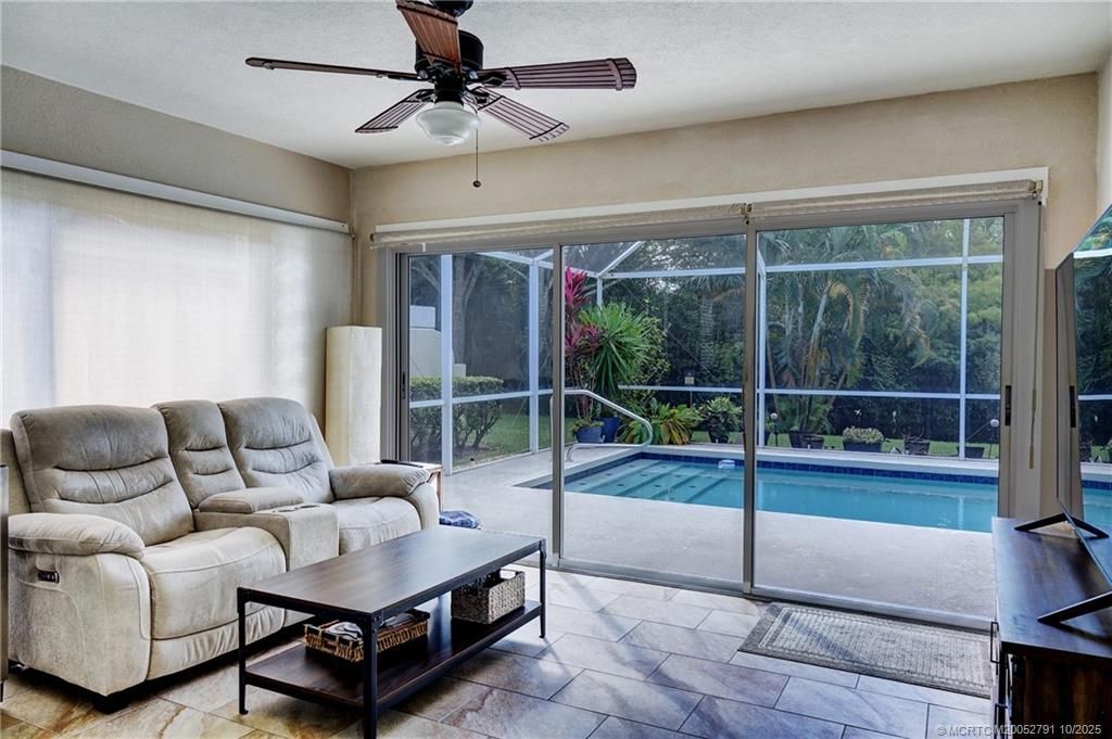 1592 SW Pineland Way, Palm City, FL 34990 Photo