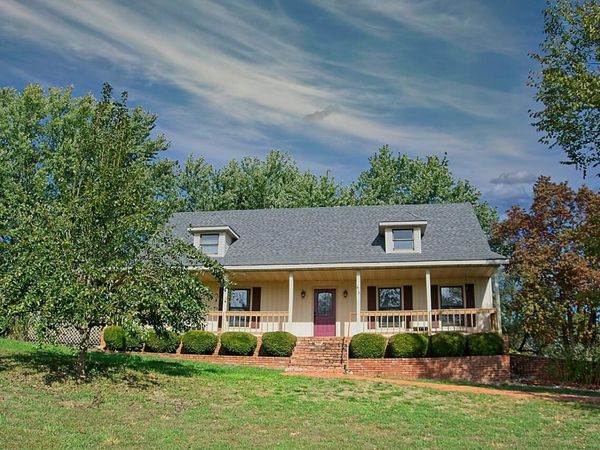 475 W Norwood Street, Norwood, MO 65717