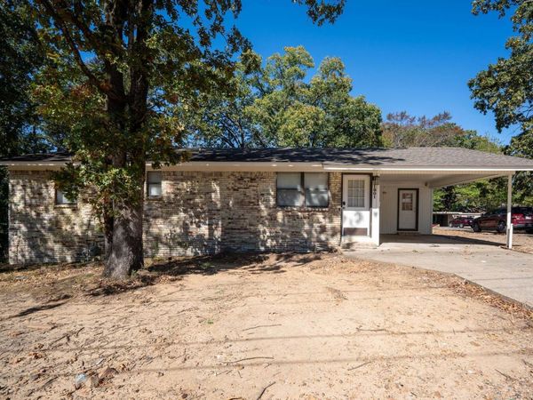 1801 W 36th Street, North Little Rock, AR 72118