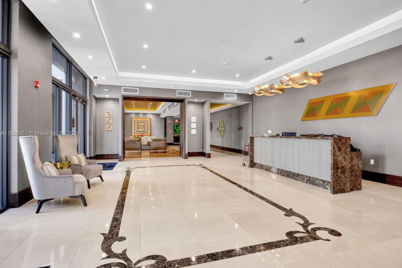 718 Valencia Ave, Unit 207, Coral Gables, FL 33134 Photo